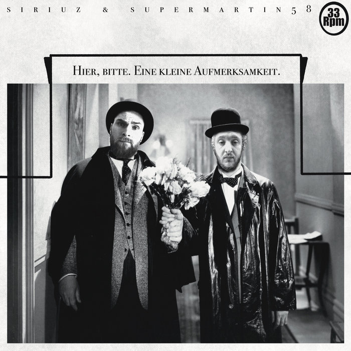 Optimus – Hier, bitte. Eine kleine Aufmerksamkeit.