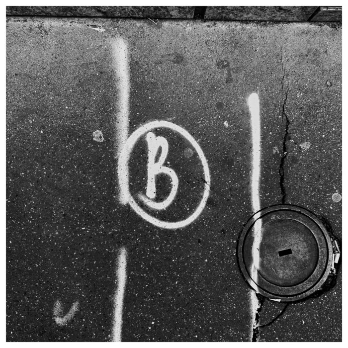 Bebly + Jovial.e – antirock FR : 7 one shots